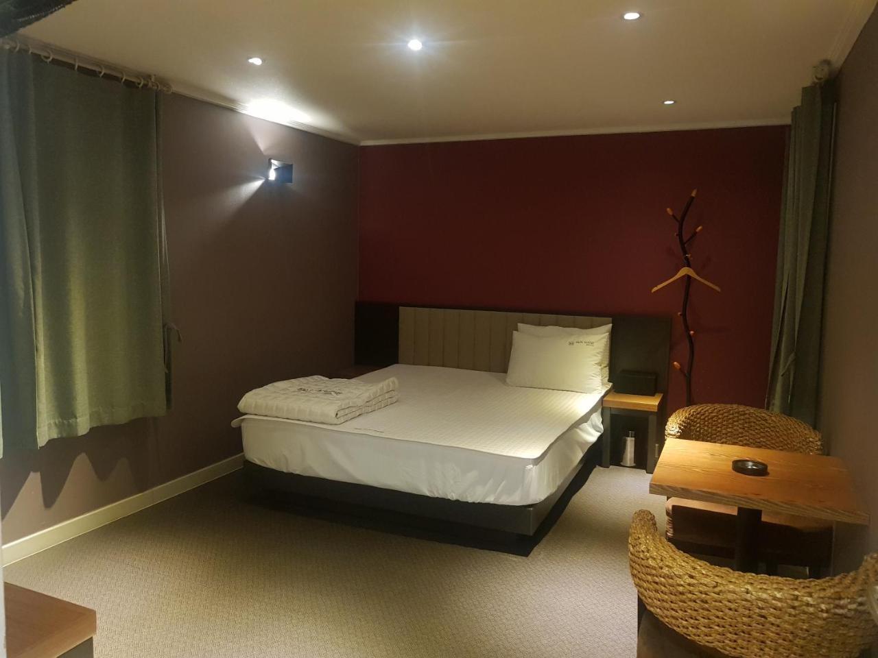 Sunshine Motel ปูซาน ภายนอก รูปภาพ